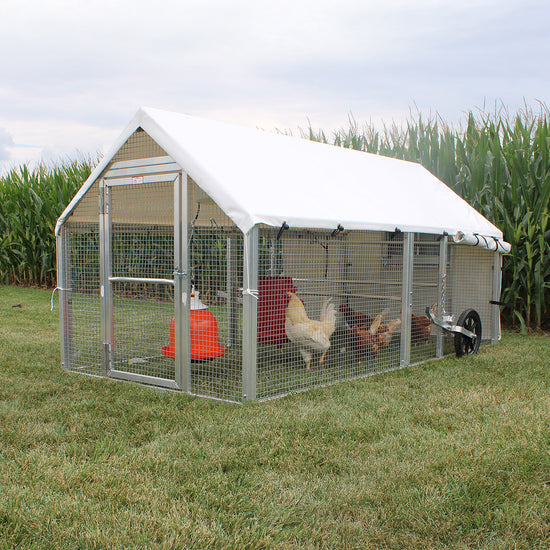 CHICKENTRAKTOR - Mobiler Hühnerstall aus Aluminium ca. 1,5 x 3 m, Gehege für bis zu 25 Hühner